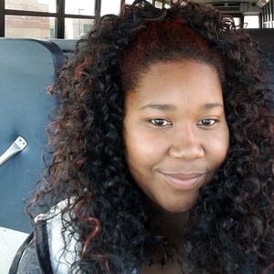 Meet your Posher, Candyce